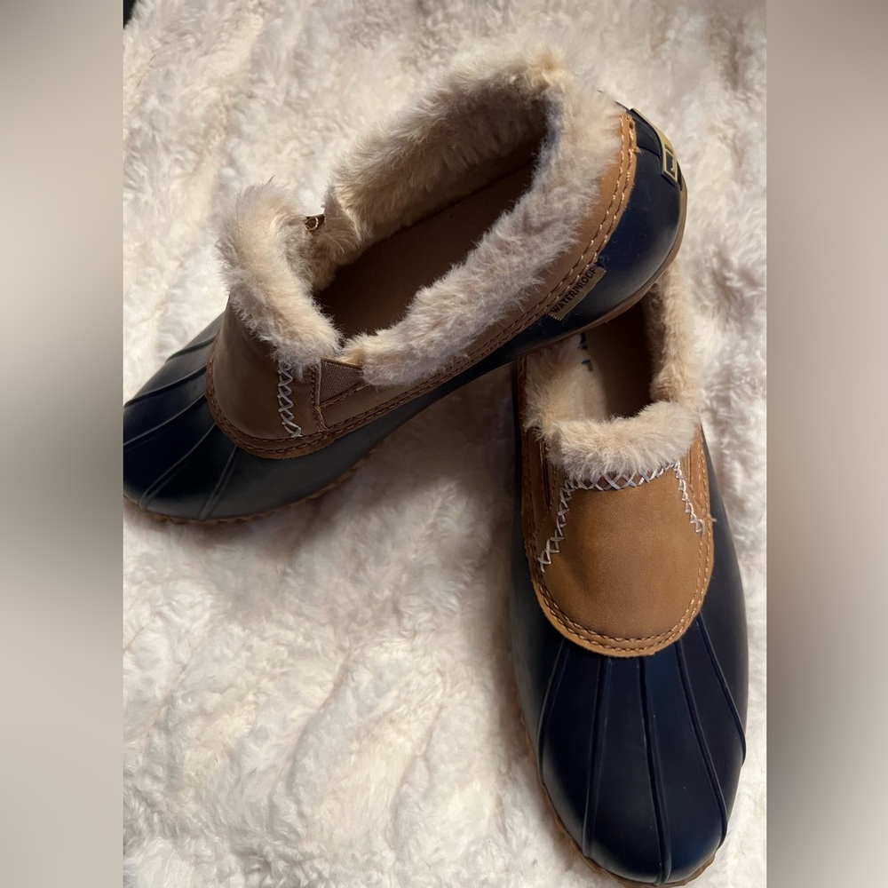 JBU BY Jambu NEW Navy Waterproof Genuine Leather tan Duck Shoe Wmn’s Sz 9.5 NWOT
